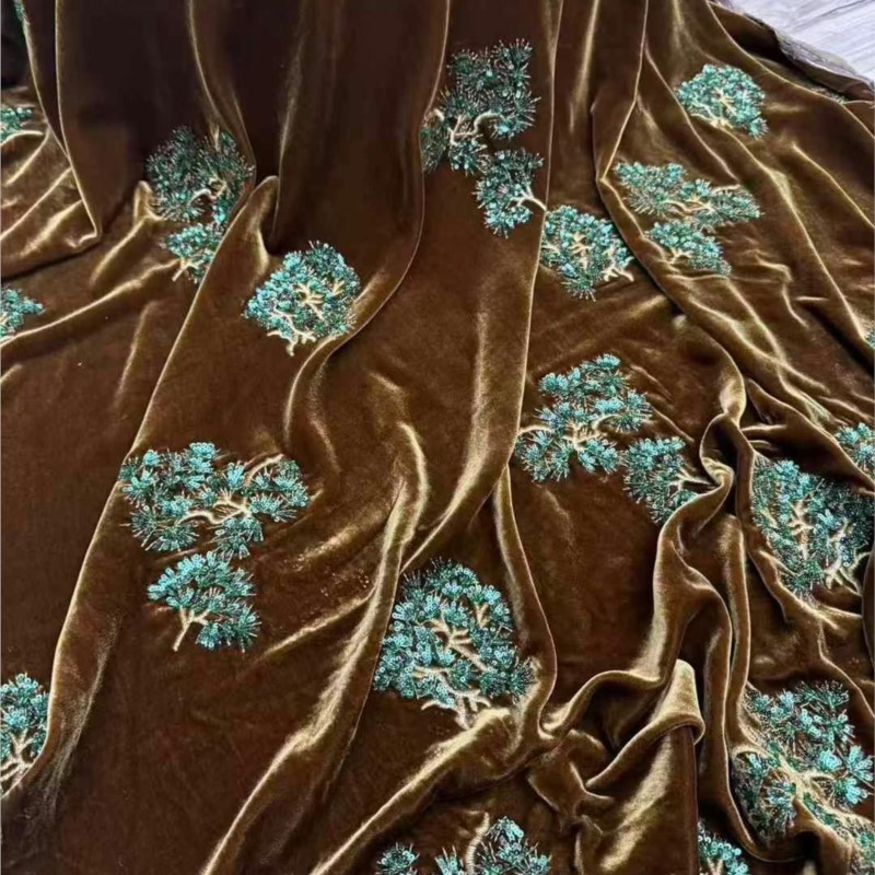 Bead Mat Velvet - Green silk velvet heavy industry beaded
